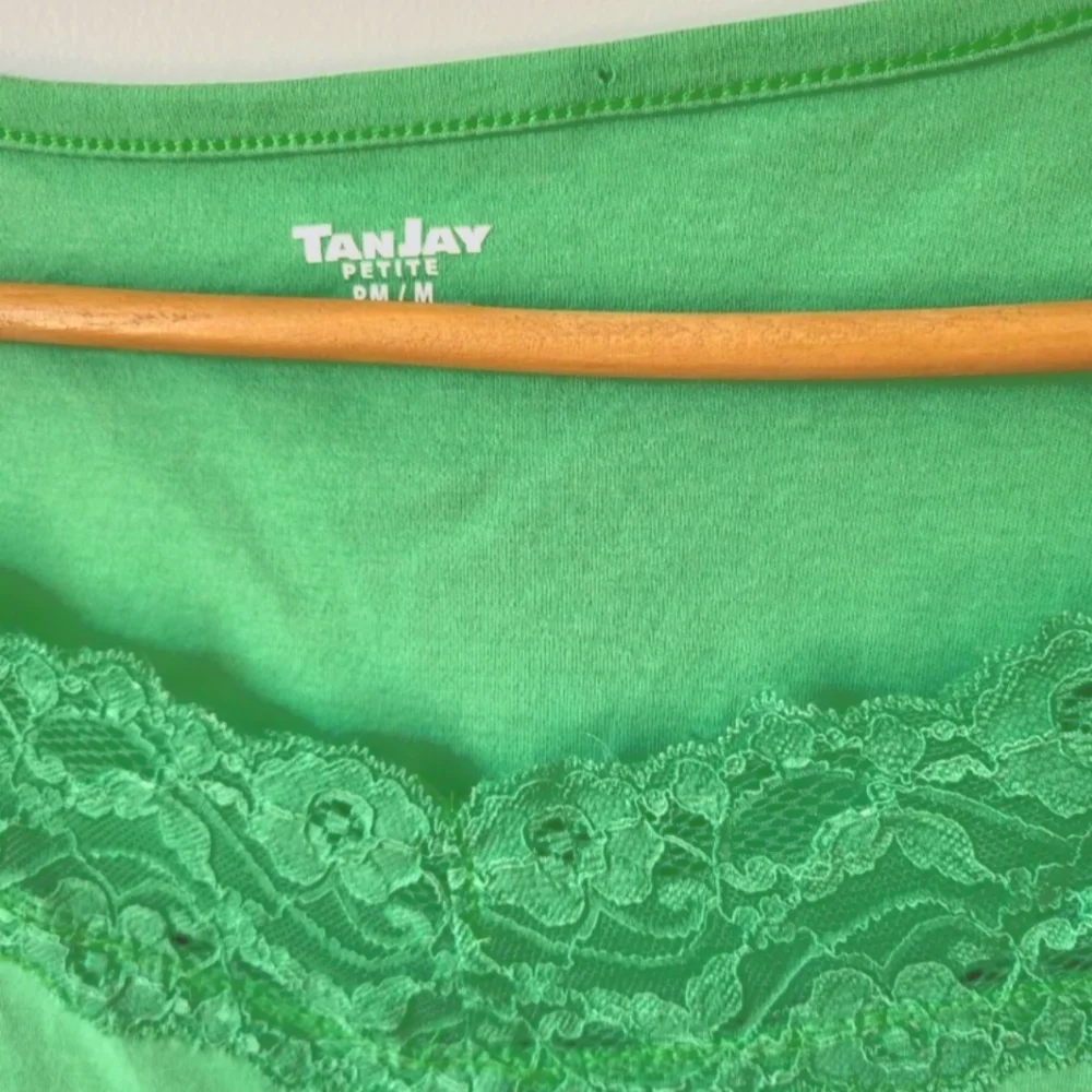 TANJAY Green Lace Trim Cotton Tank Top - Picture 2 of 5